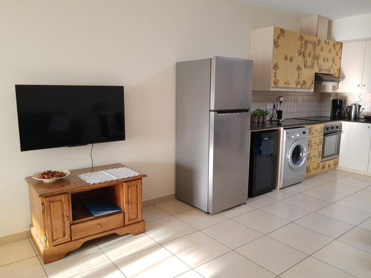 Апартаменты Larnaca Xylophagou 2-bedroom With A Shaded Terrace *